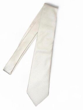 NWT’s Apt. 9 White Textured Satin Tie